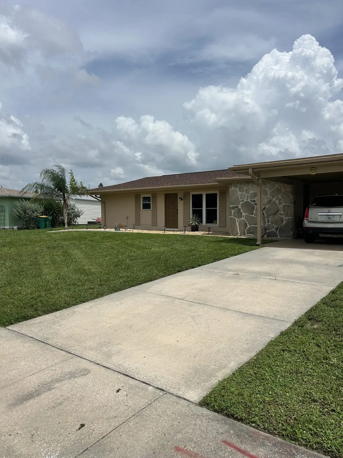 Weekly mow, trim & cleanup